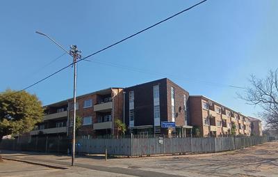 Apartment / Flat For Sale in Lambton, Germiston